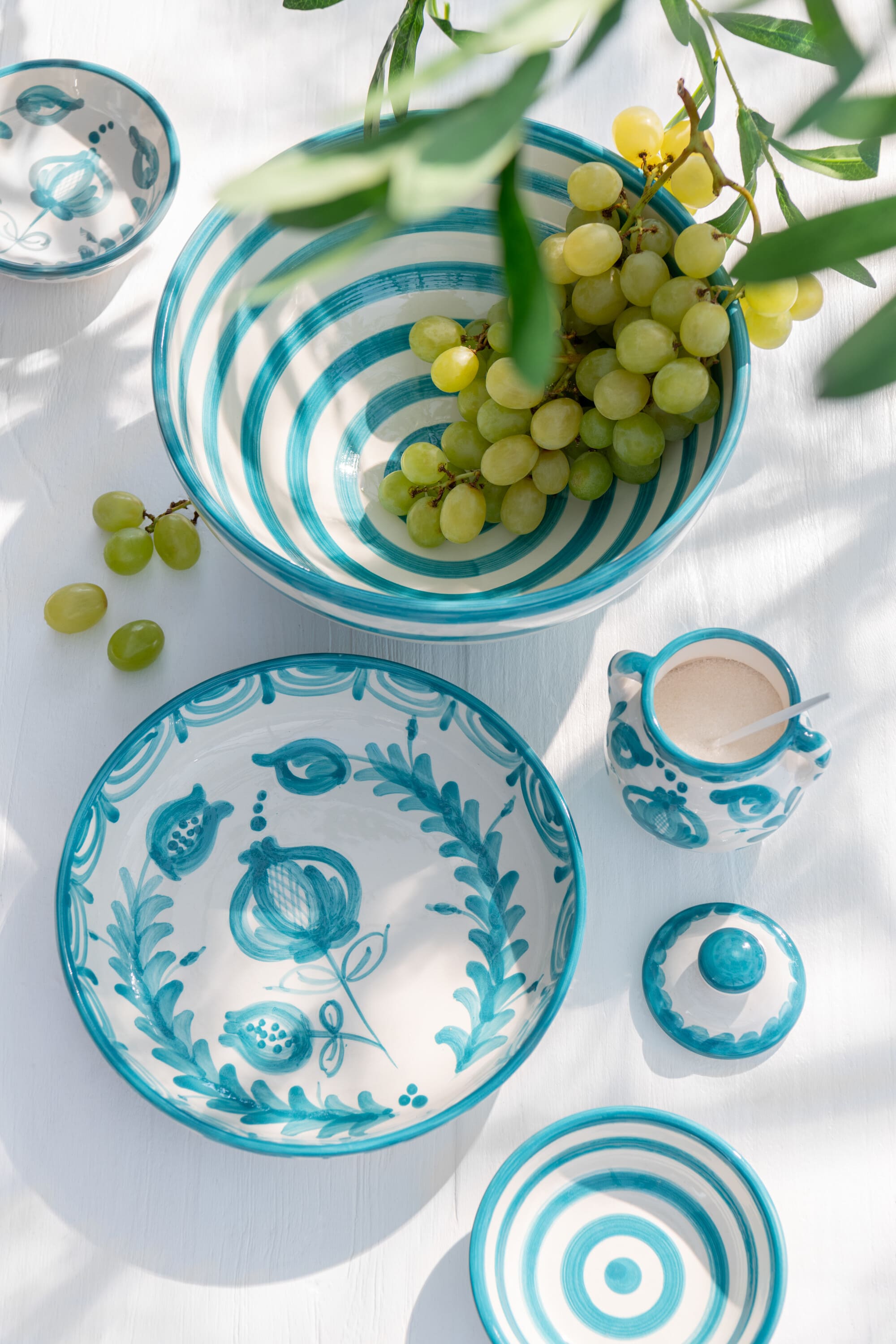 Ciotola Lebrillo Granada Stripes in ceramica, bianco/azzurro