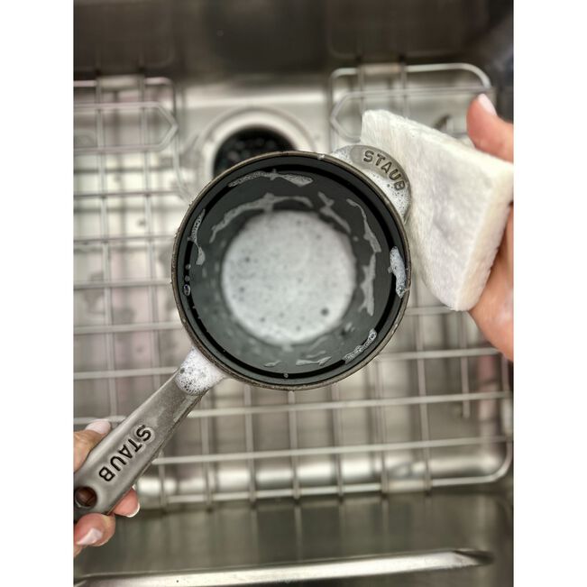 Casseruola con manico - 18 cm, ghisa, Nero opaco