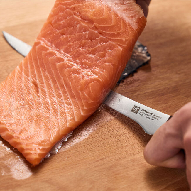GOURMET Coltello per filettare liscio - 18 cm