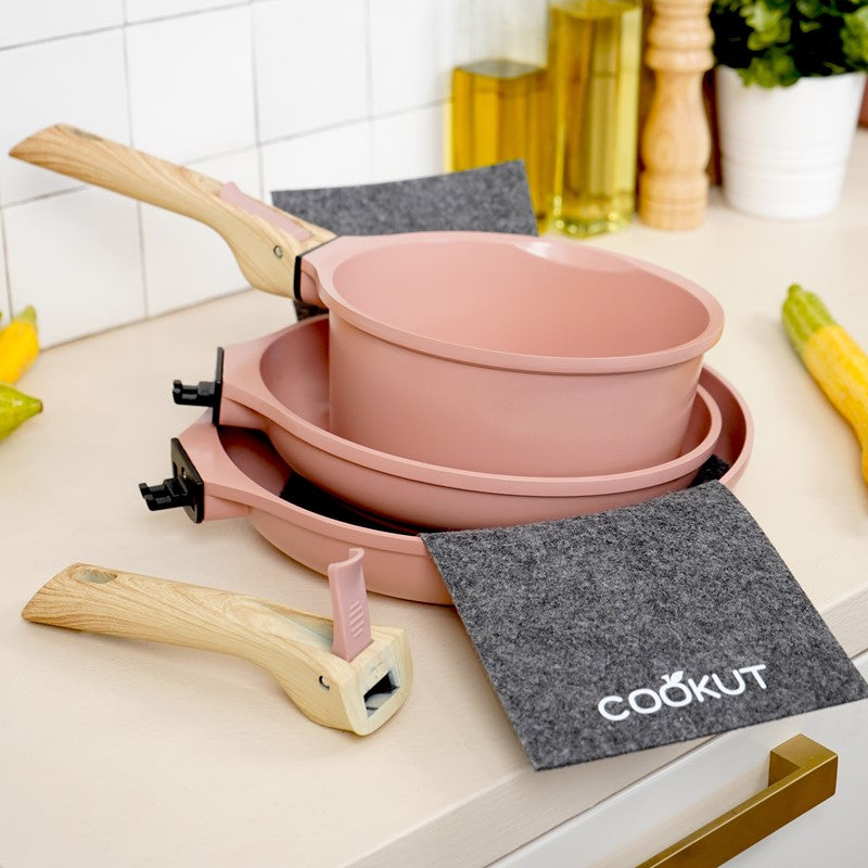 Set Cocotte Rosa con Casseruola e due Padelle