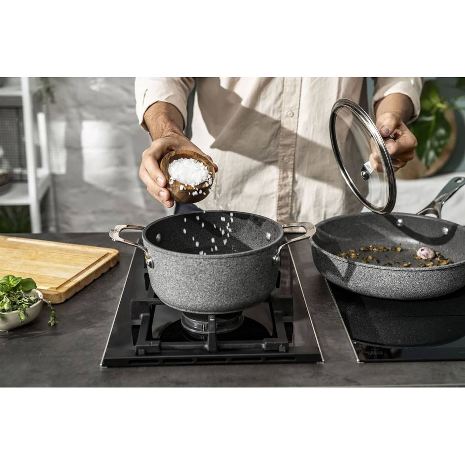 Casseruola 16 cm Rivestimento antiaderente con base dura al Titanio senza PFAS