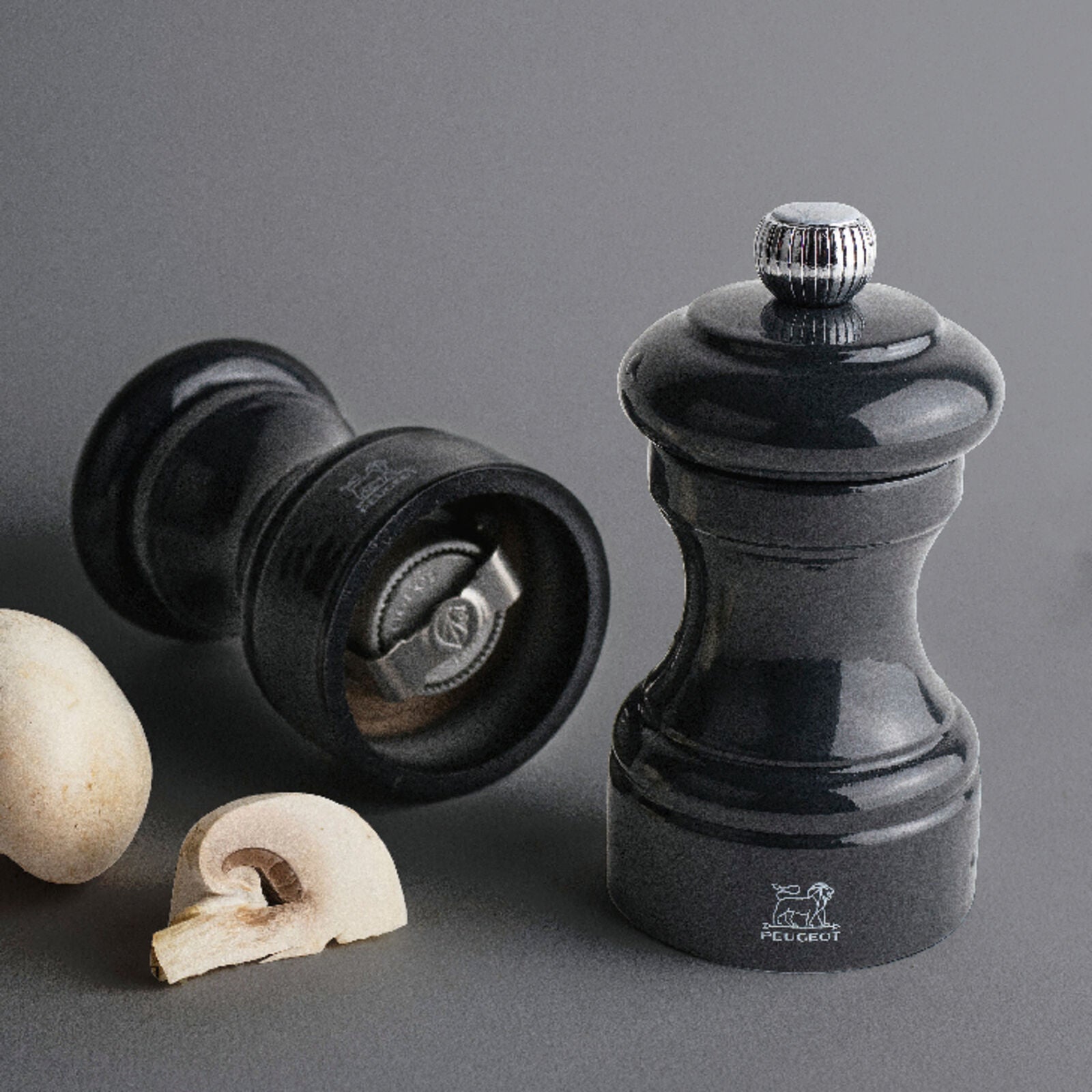 "Bistro" Macinapepe in Legno Smaltato - 10 cm / Slate