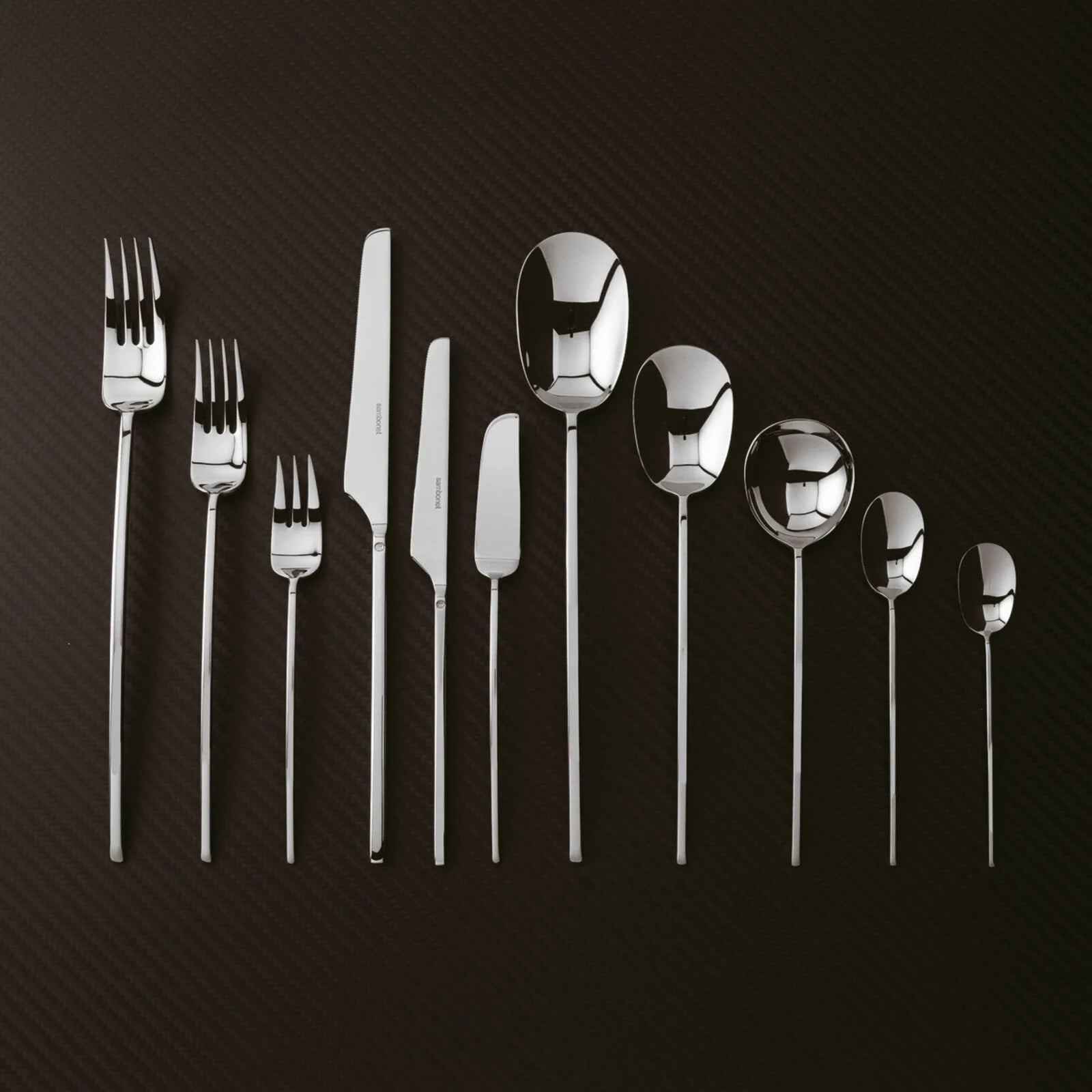100 - Servizio tavola 36 posate - in acciaio inox