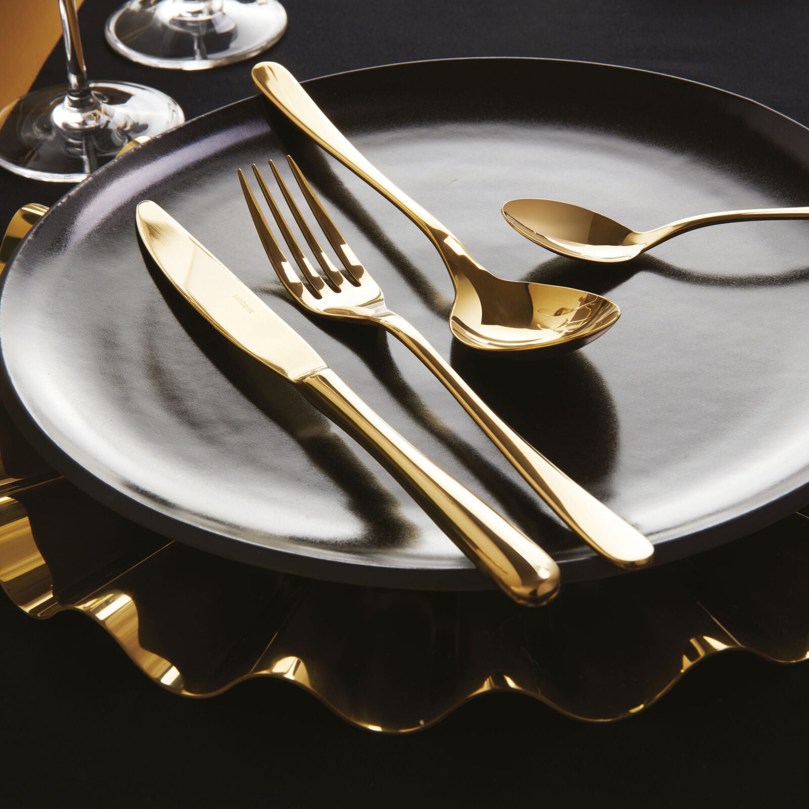 Taste Servizio tavola 36 posate in acciaio inox mirror PVD gold