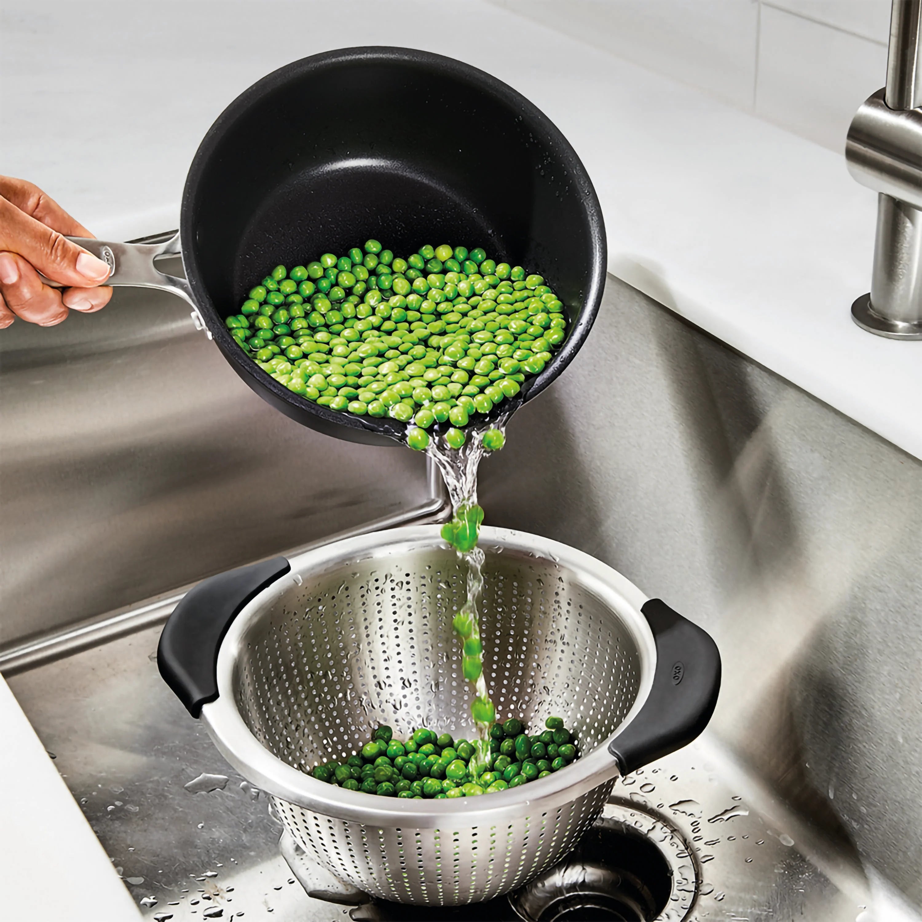 Scolapasta in acciaio