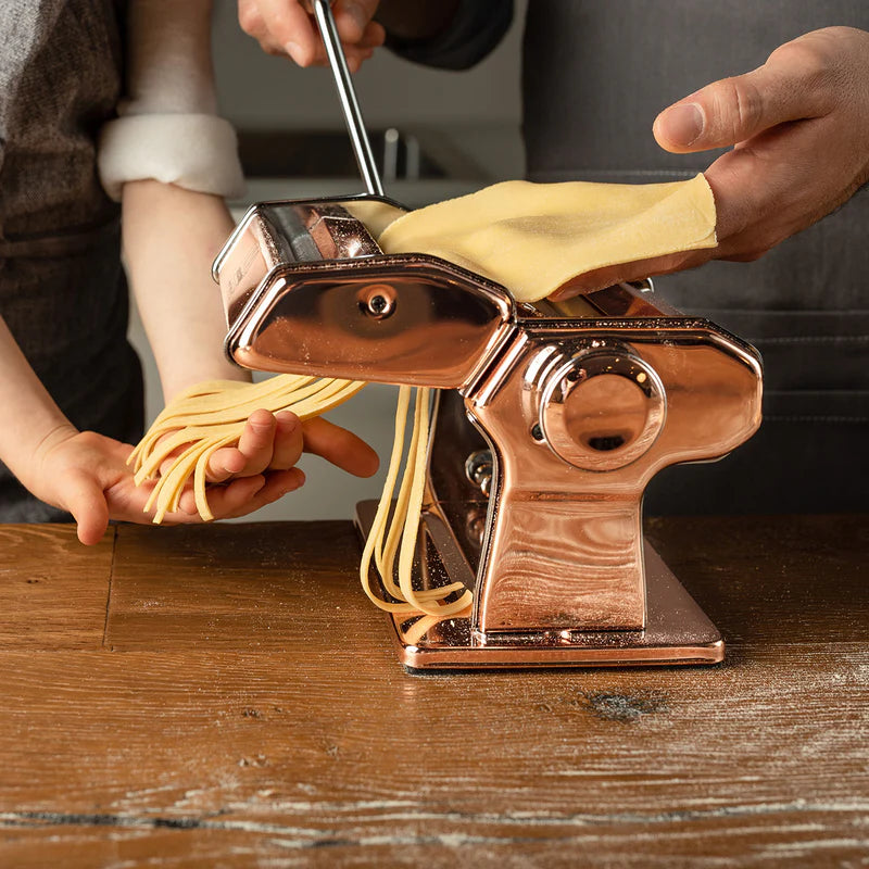 Atlas 150 Design - Macchina per Pasta, Powder Pink