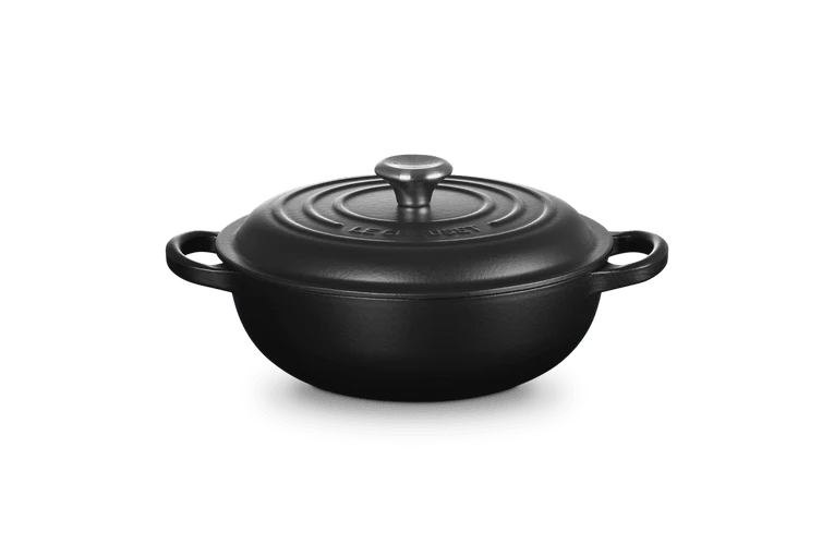 Marmitta Evolution in ghisa vetrificata con coperchio alto-color nero matt-22 cm