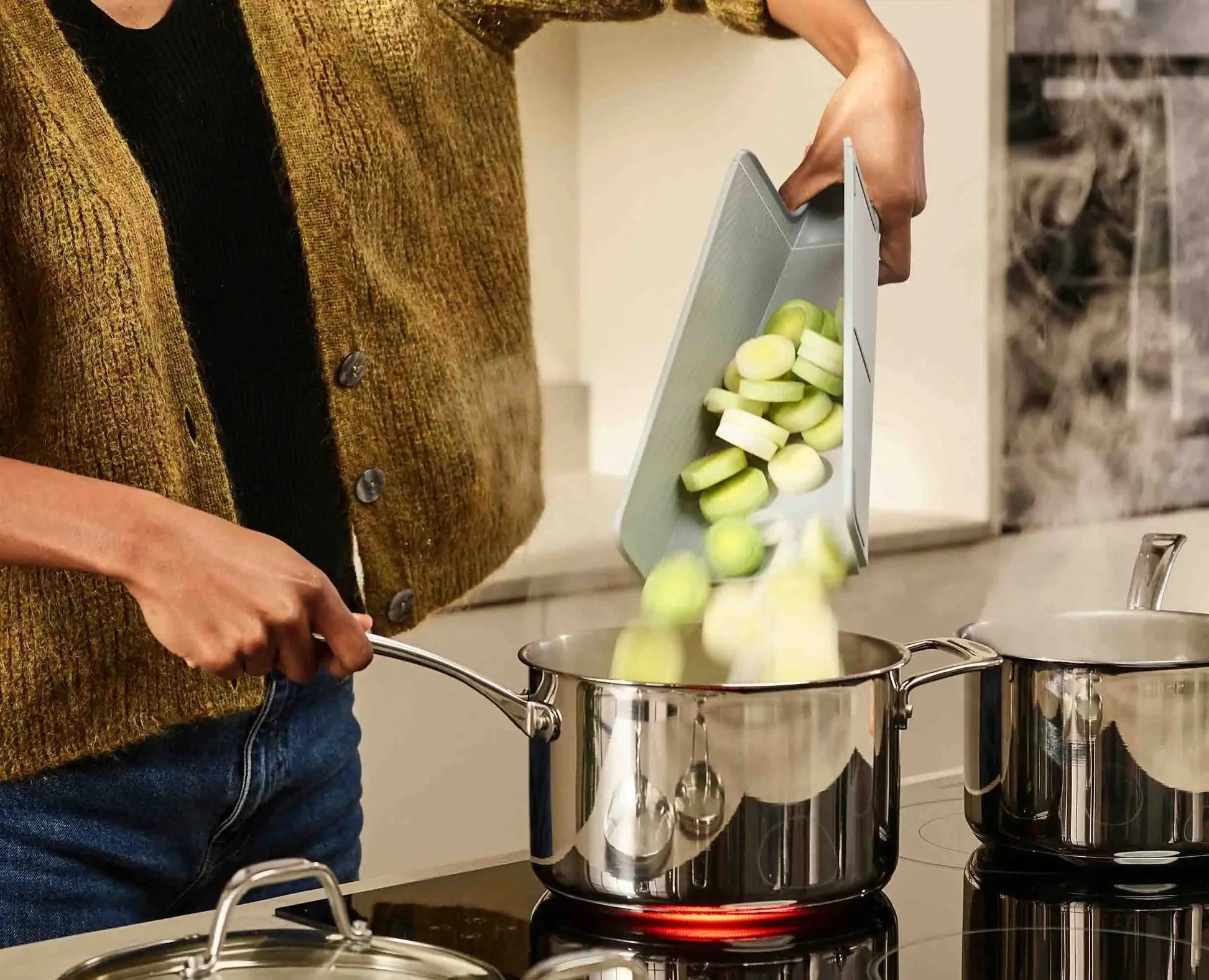 Chop2Pot™ Plus Tagliere pieghevole blu - misura grande