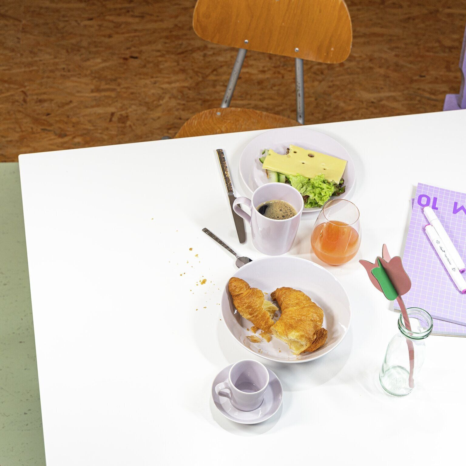 Tric Lilac Cloud, Piatto piano con falda 18 cm