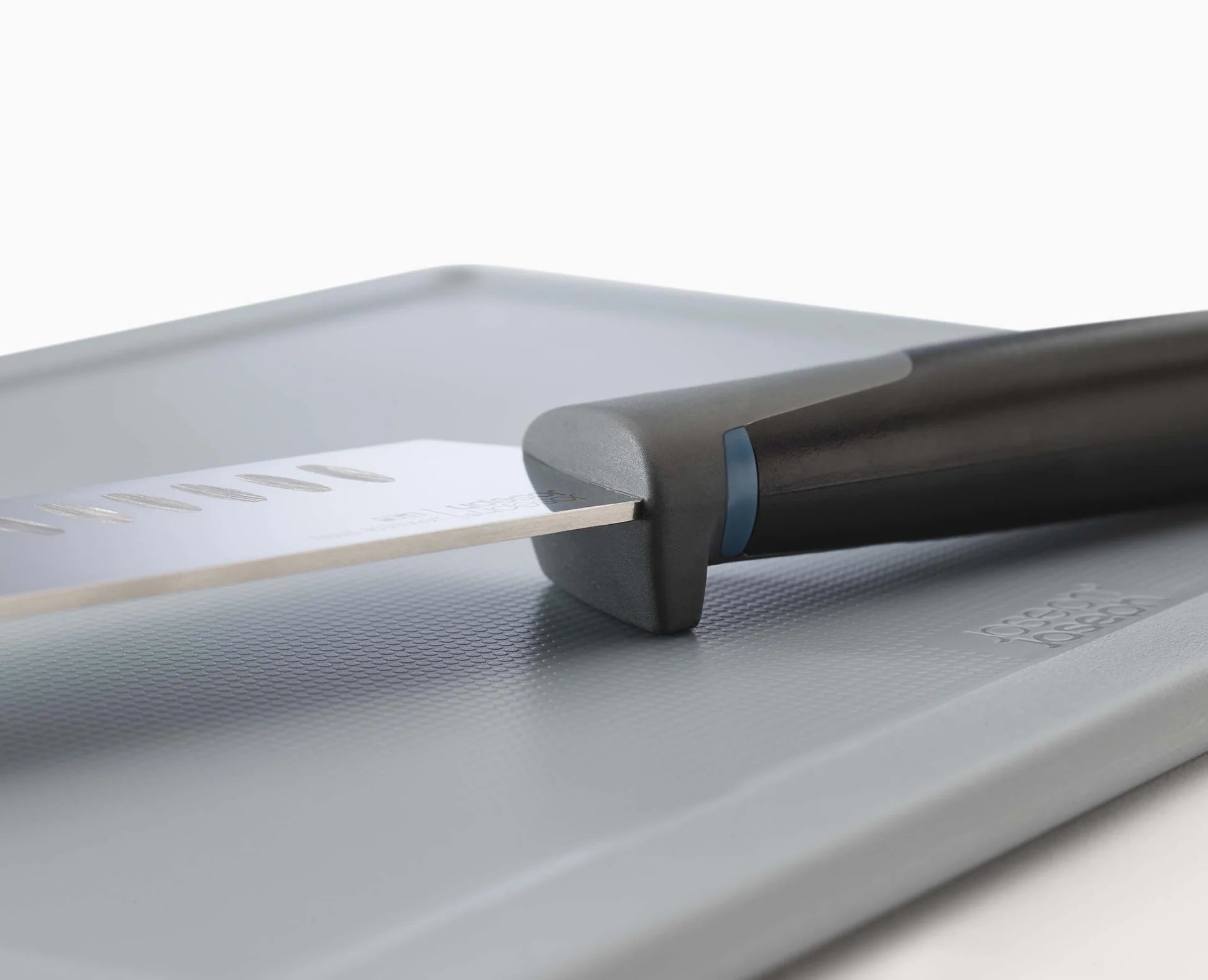 Set di 8 coltelli e tagliere Folio™ Plus grigio
