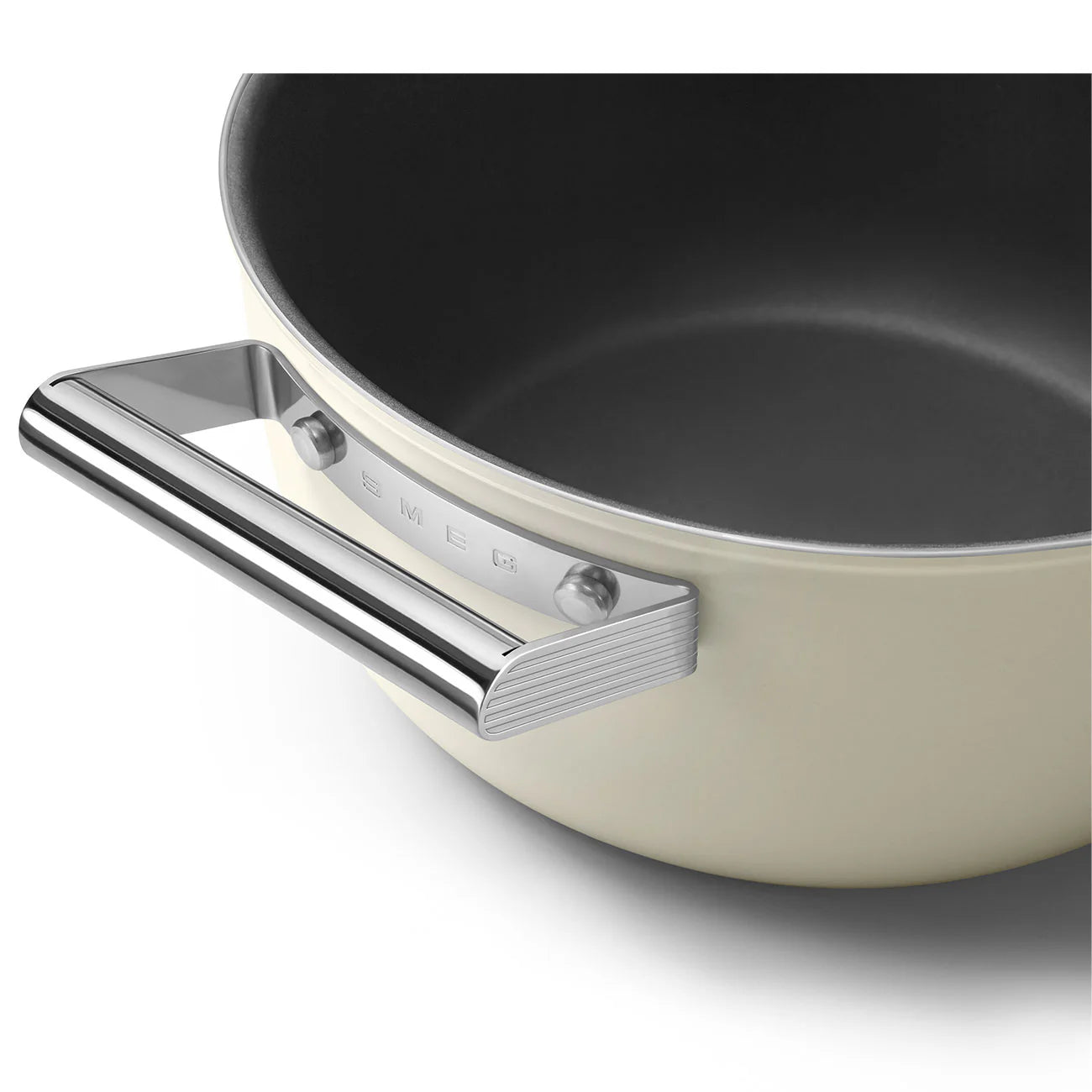Smeg Cookware - Casseruola due manici con coperchio 24 cm Panna