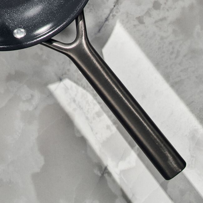 MILANO Casseruola in Alluminio 1 Manico e Coperchio - 18 cm, CERAFORCE Titanium