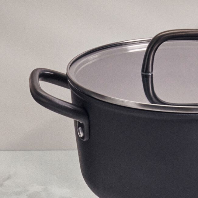 MILANO Pentola in Alluminio con coperchio - 24 cm, CERAFORCE Titanium
