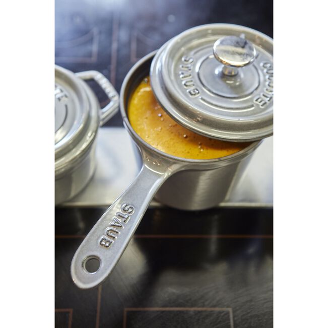 Salsiera - 14 cm, ghisa, Nero opaco