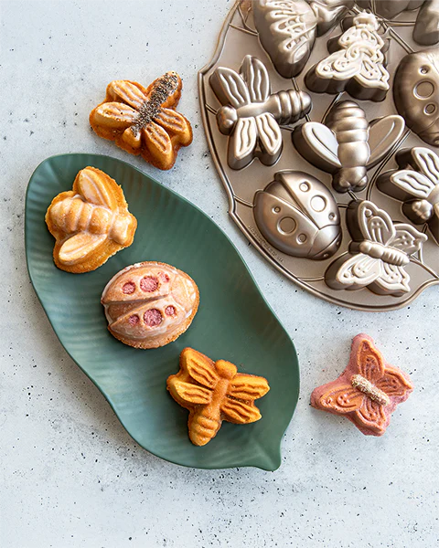 Stampo Backyard Bugs