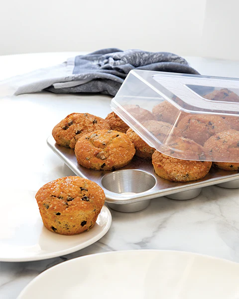 Stampo per 12 muffin con coperchio