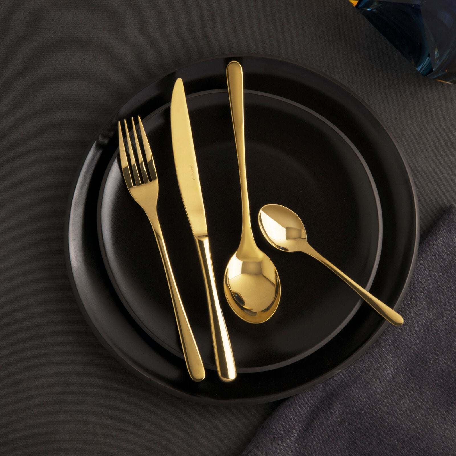 Taste Servizio tavola 36 posate in acciaio inox mirror PVD gold