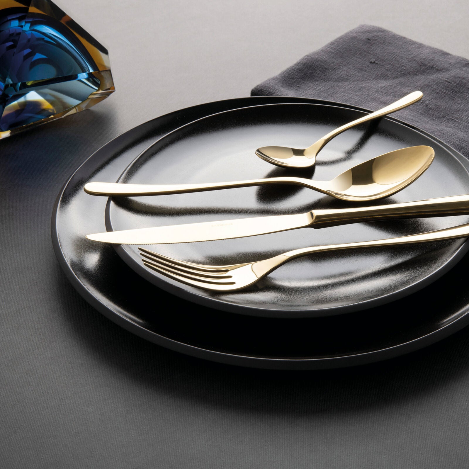 Taste Servizio tavola 36 posate in acciaio inox mirror PVD gold