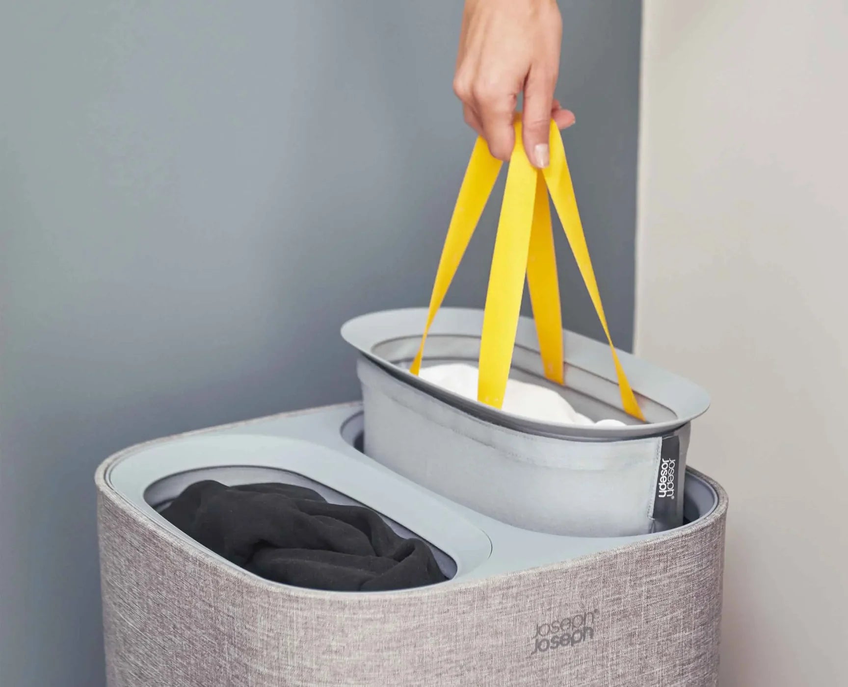 Tota 60L Cesto separatore per biancheria di colore grigio